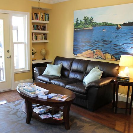 The Novel Stay Halifax Chambre photo